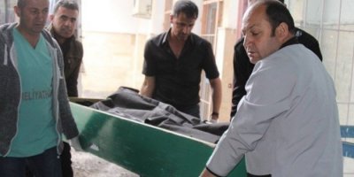 Kaçak göçmen donarak öldü