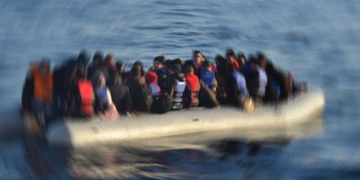 Göçmenleri taşıyan tekne battı: 7 ölü