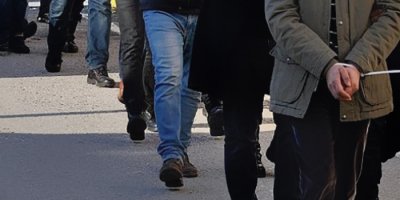 10 ilde FETÖ operasyonu: 12 gözaltı