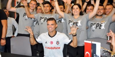 Beşiktaş'ın yıldızı serveti reddetti! O rakam...