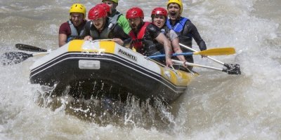 Zap suyunda rafting coşkusu başlıyor