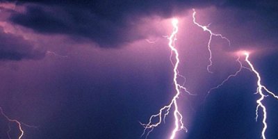 Üzerine yıldırım düşen şahıs hayatını kaybetti