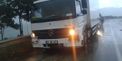 Elazığ’da trafik kazası:3 yaralı