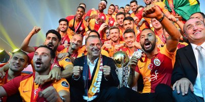 Galatasaray sahaya iniyor
