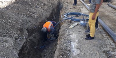 Yüksekova'da alt yapı çalışmaları devam ediyor