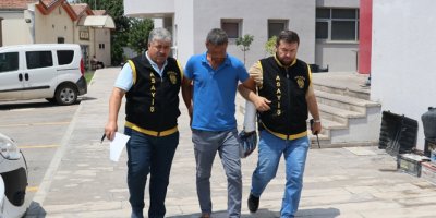 Hırsızı kolundaki alçı ele verdi