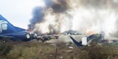 Yolcu uçağı düştü