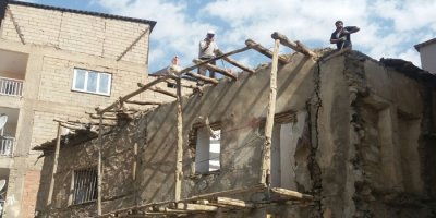 Hakkari’de toprak evler tarihe karışıyor