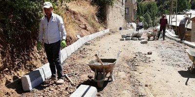 Şemdinli'de çalışmalar devam ediyor