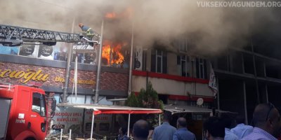 Van'da düğün salonunda yangın çıktı