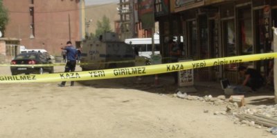 Yüksekova'da silahlı saldırı: 1 yaralı