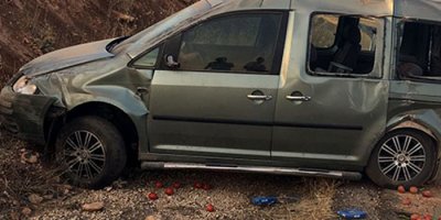 Trafik kazası: 1 ölü, 4 yaralı