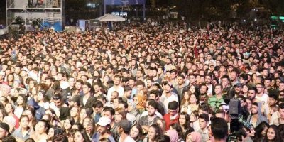 Festivalin ilk gününde 20 bin kişi katıldı