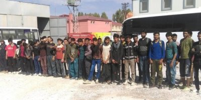 Van’da 48 kaçak göçmen yakalandı