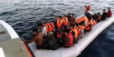 25'i çocuk 53 kaçak göçmen yakalandı