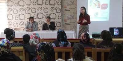 Başkale'de ‘Kadın haklarına ilişkin bilinçlendirme’ semineri