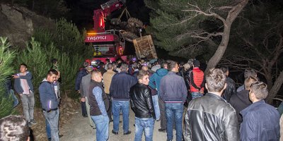 Traktör uçuruma yuvarlandı: 1 ölü!