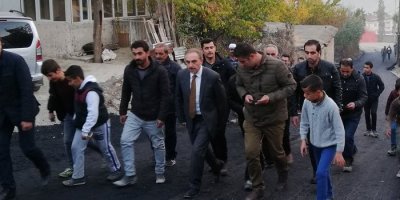 Hakkari Bağlarda asfalt çalışması sürüyor