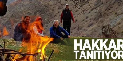 Yaz kar kış demeden Hakkari’yi tanıtıyorlar
