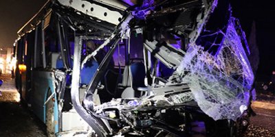 Diyarbakır'da feci kaza: 4 ölü, 25 yaralı