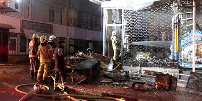 5 katlı bina alev alev yandı