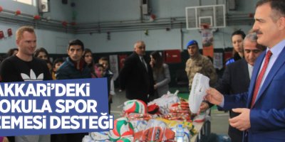 Hakkari’deki 40 okula spor malzemesi desteği