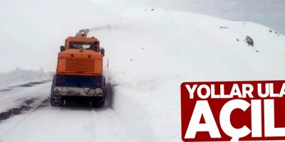 Hakkari’de köy ve mezra yolları ulaşıma açıldı