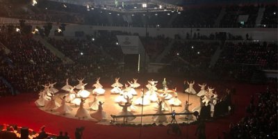 Yüksekova’dan Şeb-i Arus programına katılım