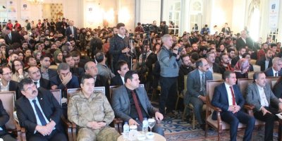 Van’da “Gençlik Çalıştayı” zirvesi