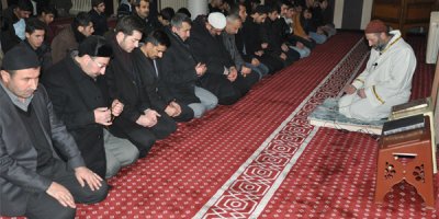 Yüksekovalılar sabah namazında buluştu