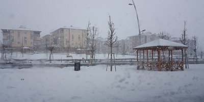 Erzurum buz tuttu: Eksi 23 derece