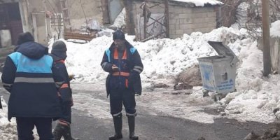 Dondurucu soğukta su arızası giderme çalışması