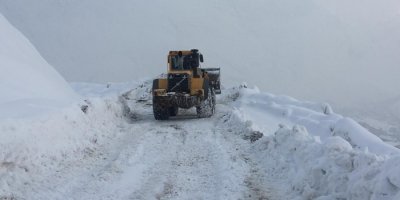 Hakkari ve Yüksekova'da 150 yerleşim yeri kapandı