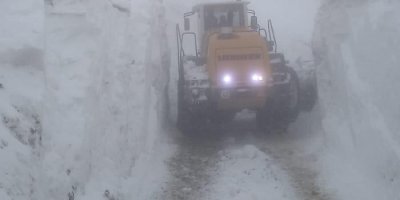 Yüksekova'da kar kalınlığı 6 metreyi geçti