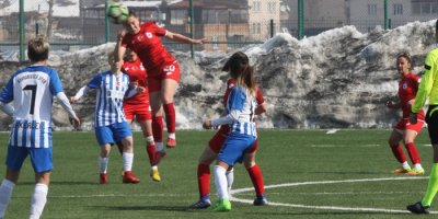 Hakkarigücüspor evinde 2-1 mağlup oldu