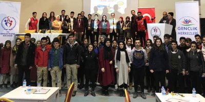 Hakkari’de okullar arası bilgi yarışması