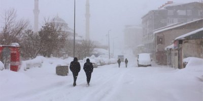 O ilçede okullar yarın da tatil edildi