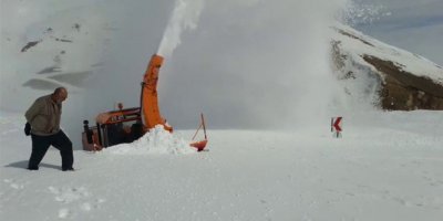 Kar kalınlığı 7 metreyi buldu