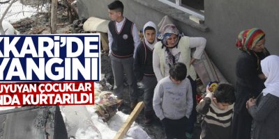 Hakkari'de ev yangını, Çocuklar son anda kurtarıldı