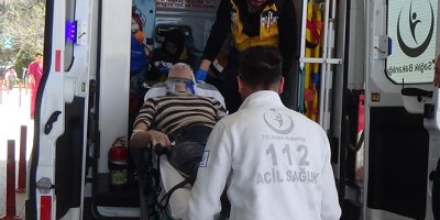 Park tartışması kanlı bitti, 3 yaralı