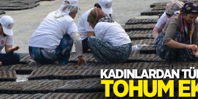 Kadınlardan türkülü tohum ekimi