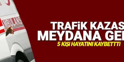 Otomobiller kafa kafaya çarpıştı: 5 ölü, 4 yaralı