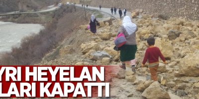 3 ayrı heyelan yolları kapattı