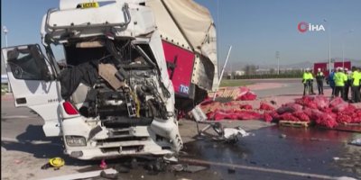 Tır ile servis otobüsü çarpıştı: 1 ölü, 24 yaralı