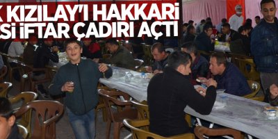 Türk Kızılay'ı Hakkari Şubesi iftar çadırı açtı