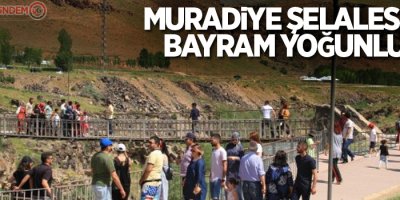 Muradiye Şelalesi’nde bayram yoğunluğu