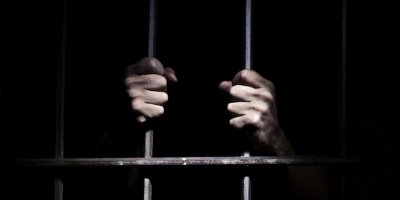 Eşini 19 yerinden bıçaklayan sanığa 11 yıl 8 ay hapis