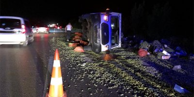 1 ton bamya yola savruldu