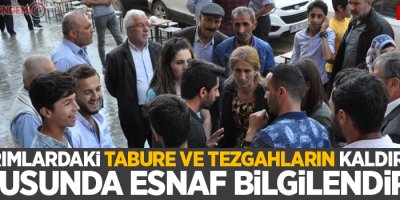 Kaldırımlardaki tabure ve tezgahların kaldırılması konusunda esnaf bilgilendirildi