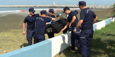 Denize giren 2 kardeş boğularak hayatını kaybetti